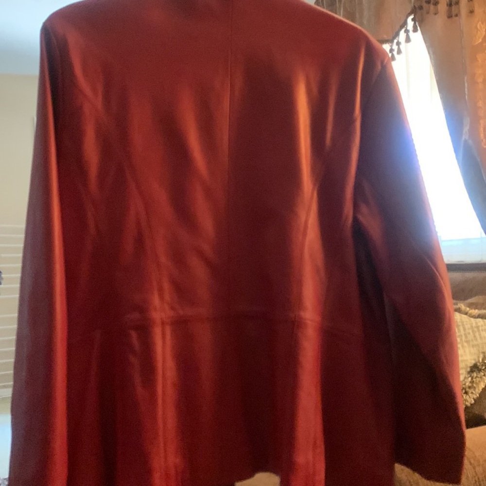 Red leather jacket - Picture 2 of 3